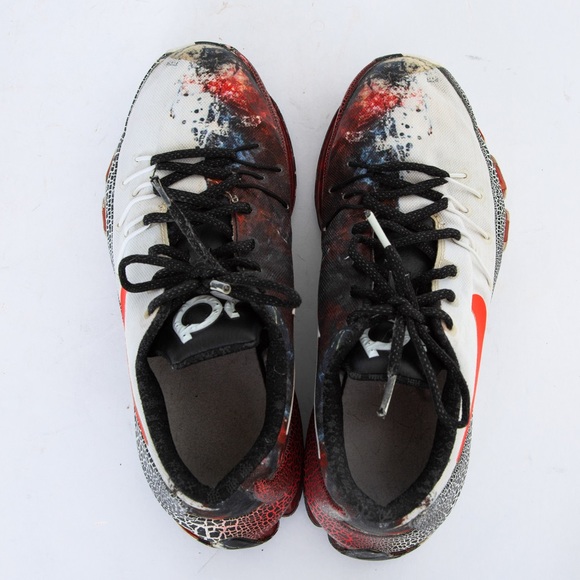 Nike KD 8 Christmas boy’s low top sneaker split design red & black graphic 7Y - Picture 3 of 16